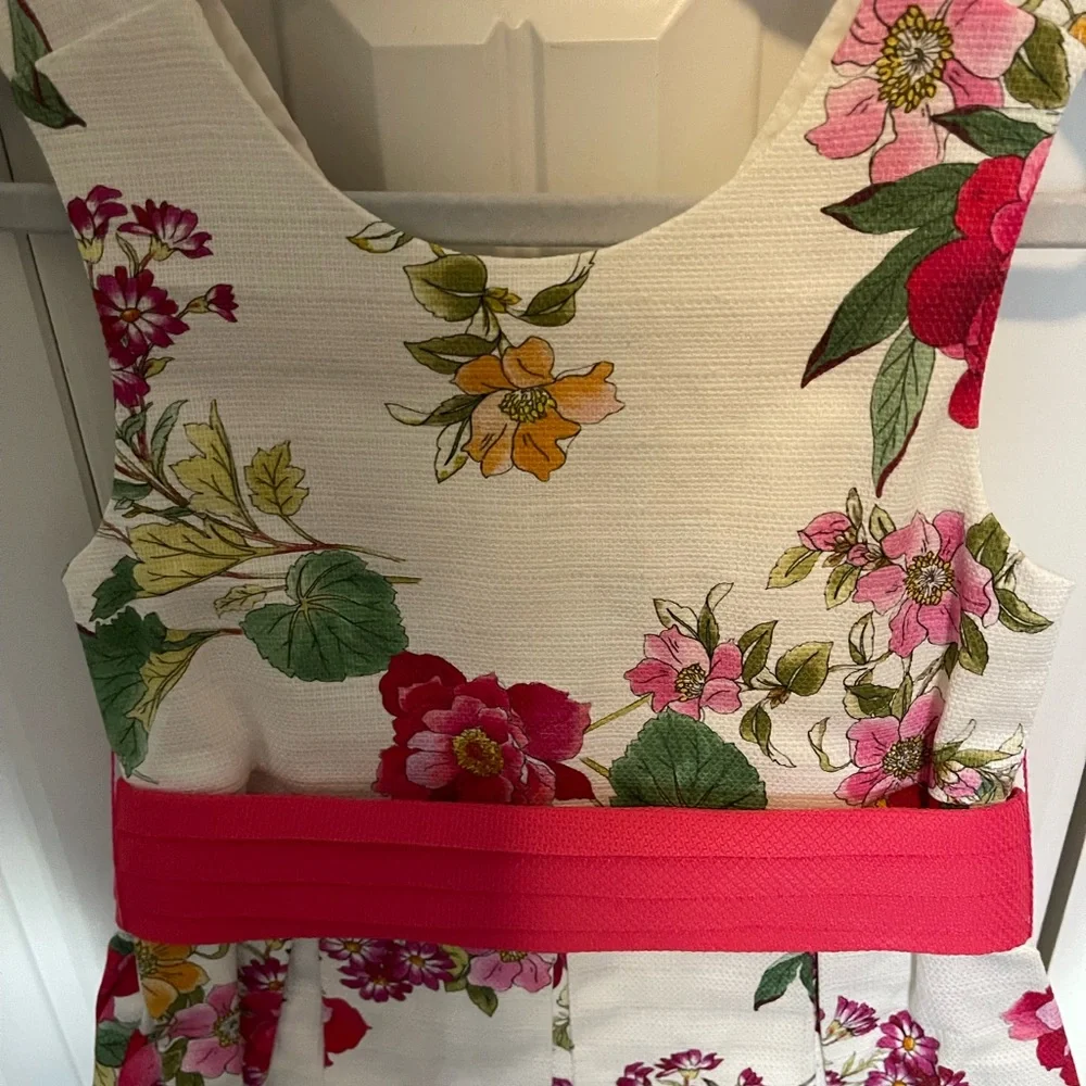 Abel & Lula Floral Sleeveless Dress with Pink Accents. NWT size 4 - Picture 2 of 5